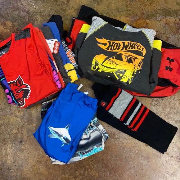 Boys Bundle 11 pieces - Picture 1 of 5